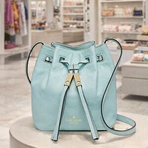 Kate Spade Baby Blue Leather Bucket Crossbody Bag EUC 🩵